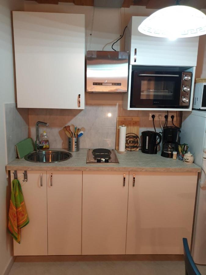 Kis Haz Apartman Золочань Екстер'єр фото